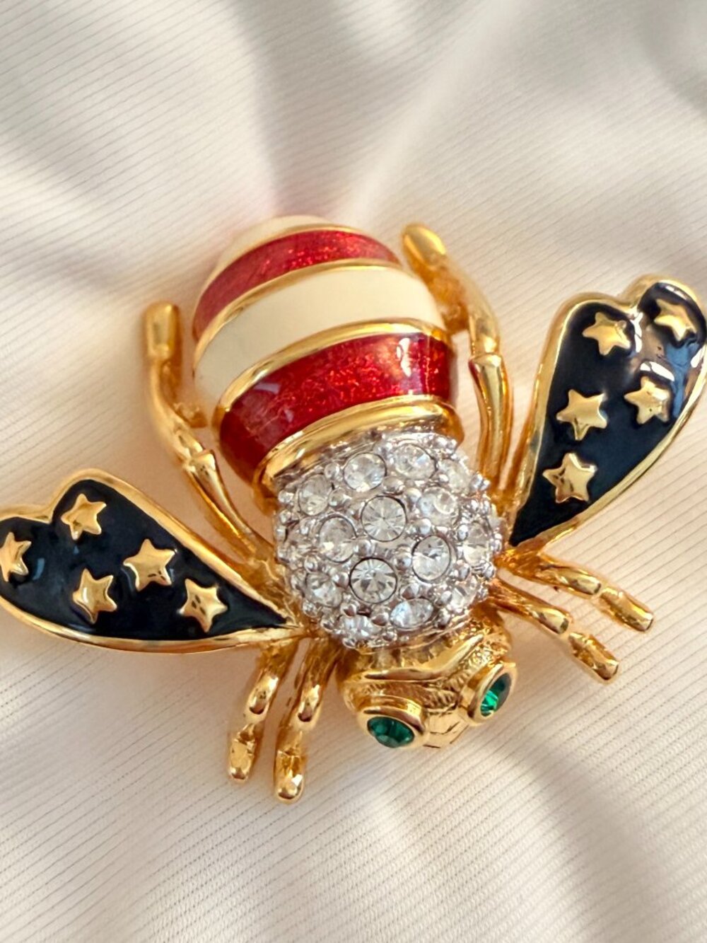 Joan Rivers Patriotic Enamel Bee Brooch Red White and Blue Gold Tone Pin